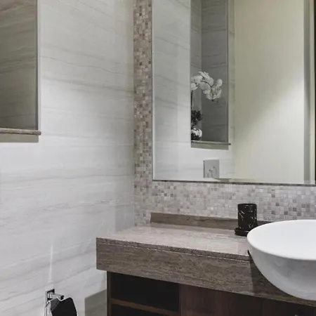Hanza Tower Exclusive & Jacuzzi & Sauna & Pool Apartment Stettin